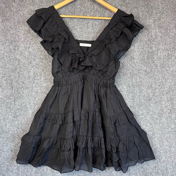 Mustard Seed Dresses & Skirts - Mustard Seed ruffled flutter sleeve mini dress M layered tiered pockets coquette